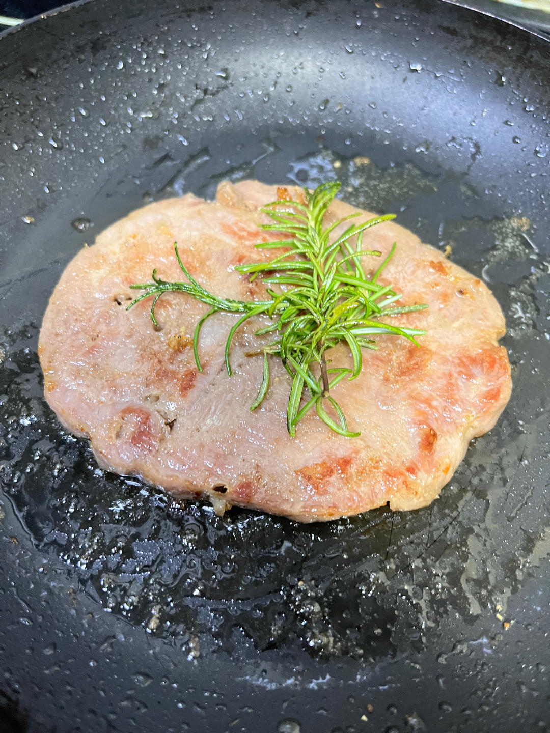 完美牛排-米其林大厨的煎牛排方法