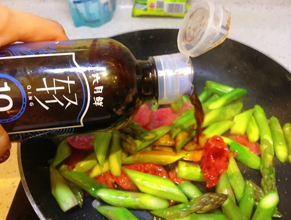 🥗🥗盐于律己的轻盐芦笋炒腊肠
