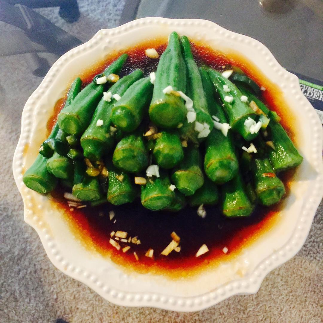 景晓琪做的白灼秋葵