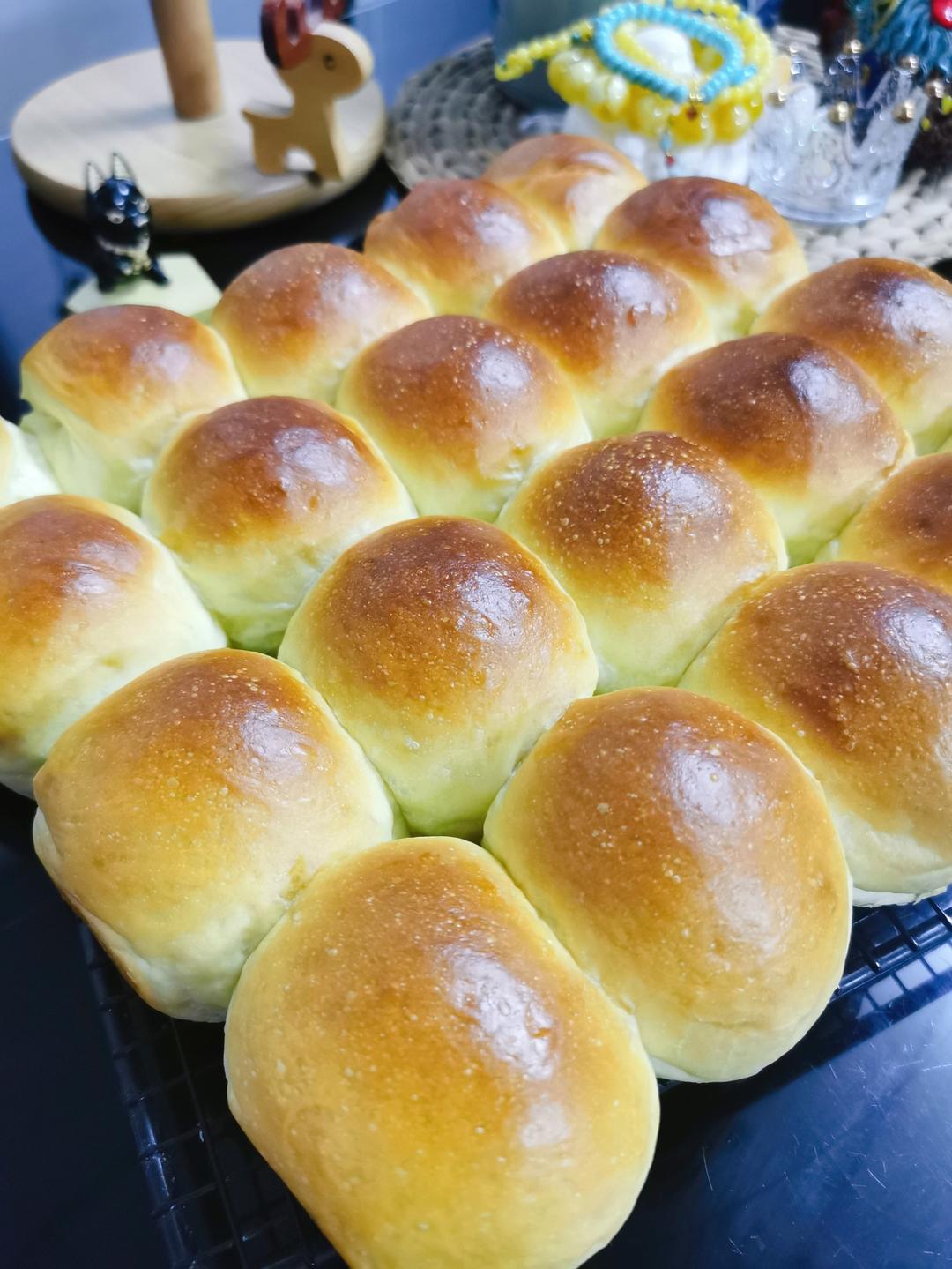 超软牛奶餐包，此配方超软不甜易出膜，放一礼拜不变硬