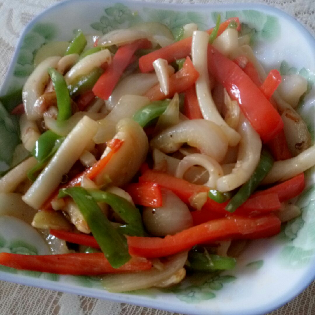 尖椒五彩鱿鱼圈