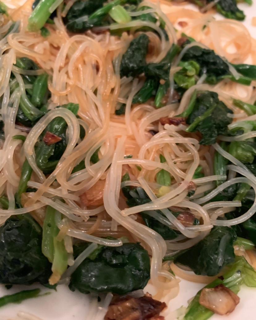 好吃的菠菜在哪里——爽口菠菜拌粉丝