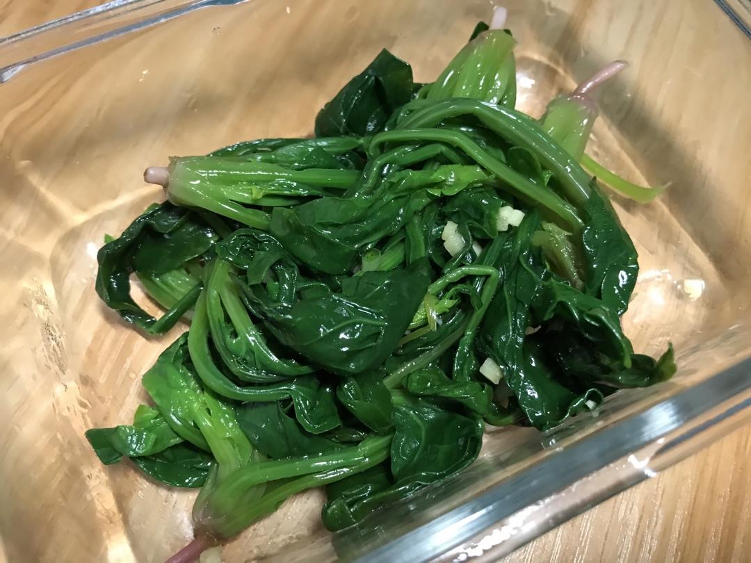 凉拌菠菜(家传秘方)