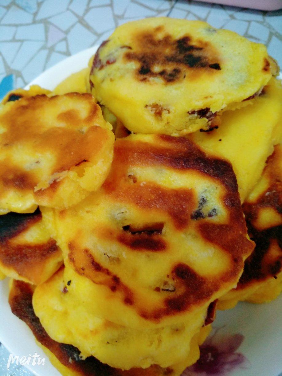 玉米面发面饼                       （口感细腻）