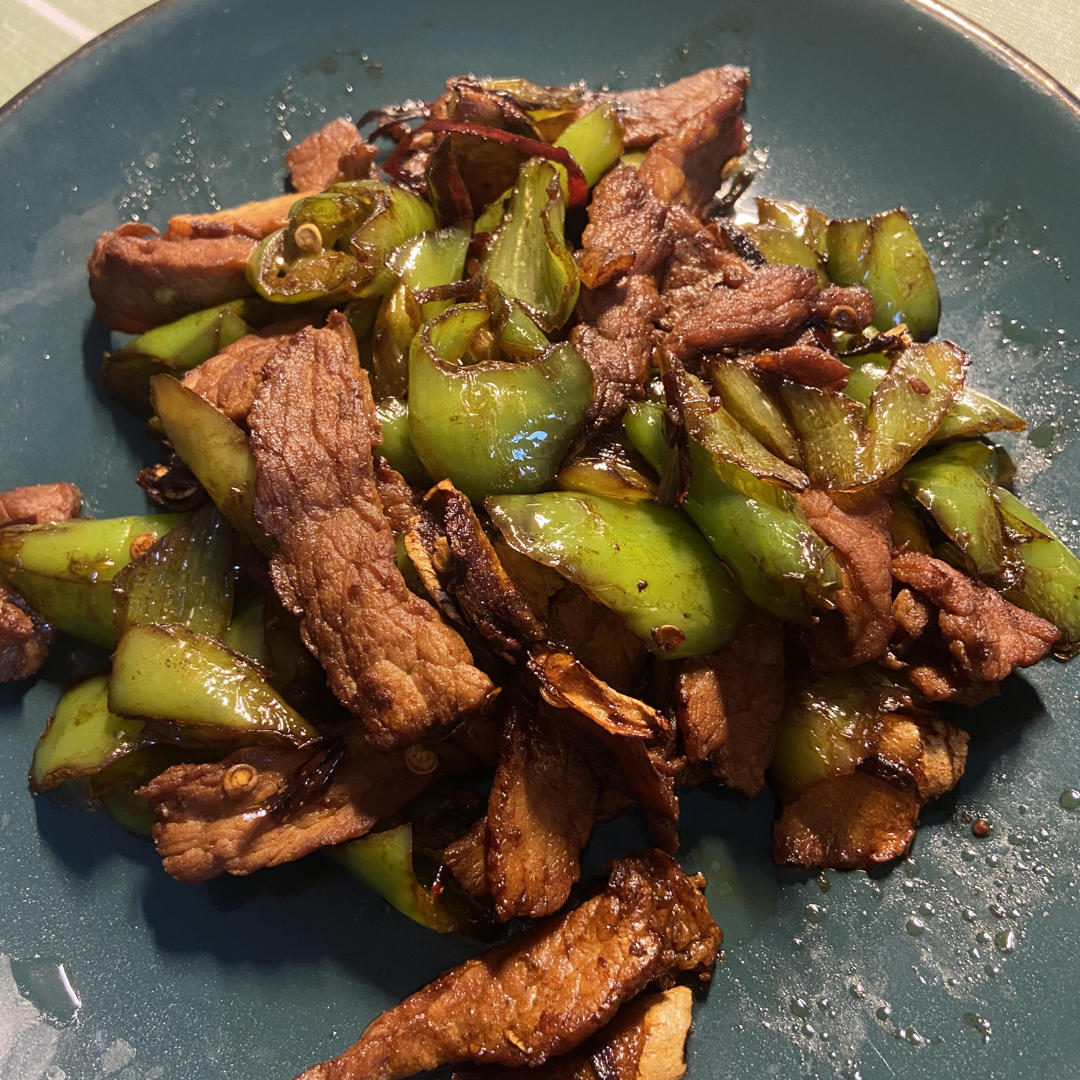 家常尖椒炒肉