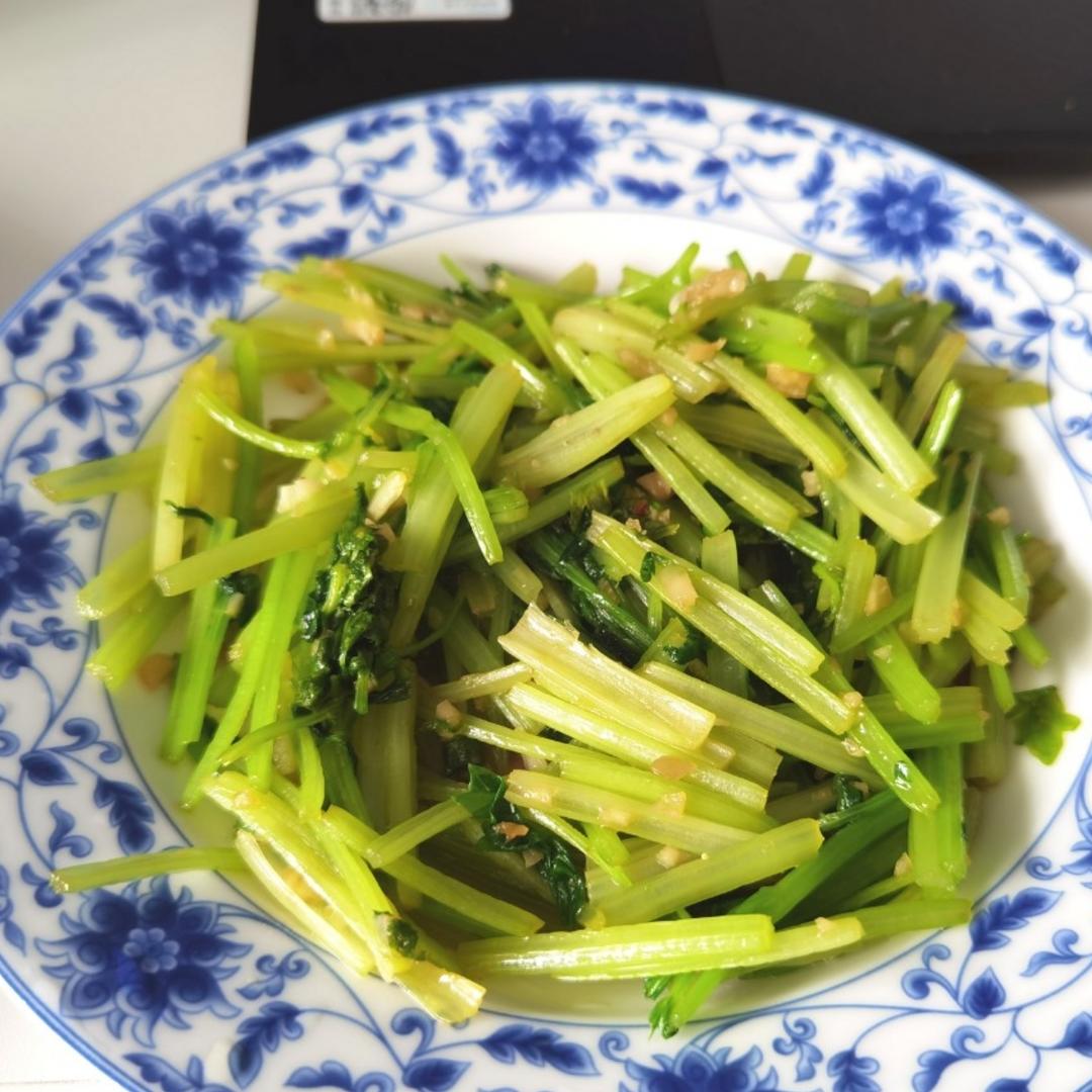 素炒香芹