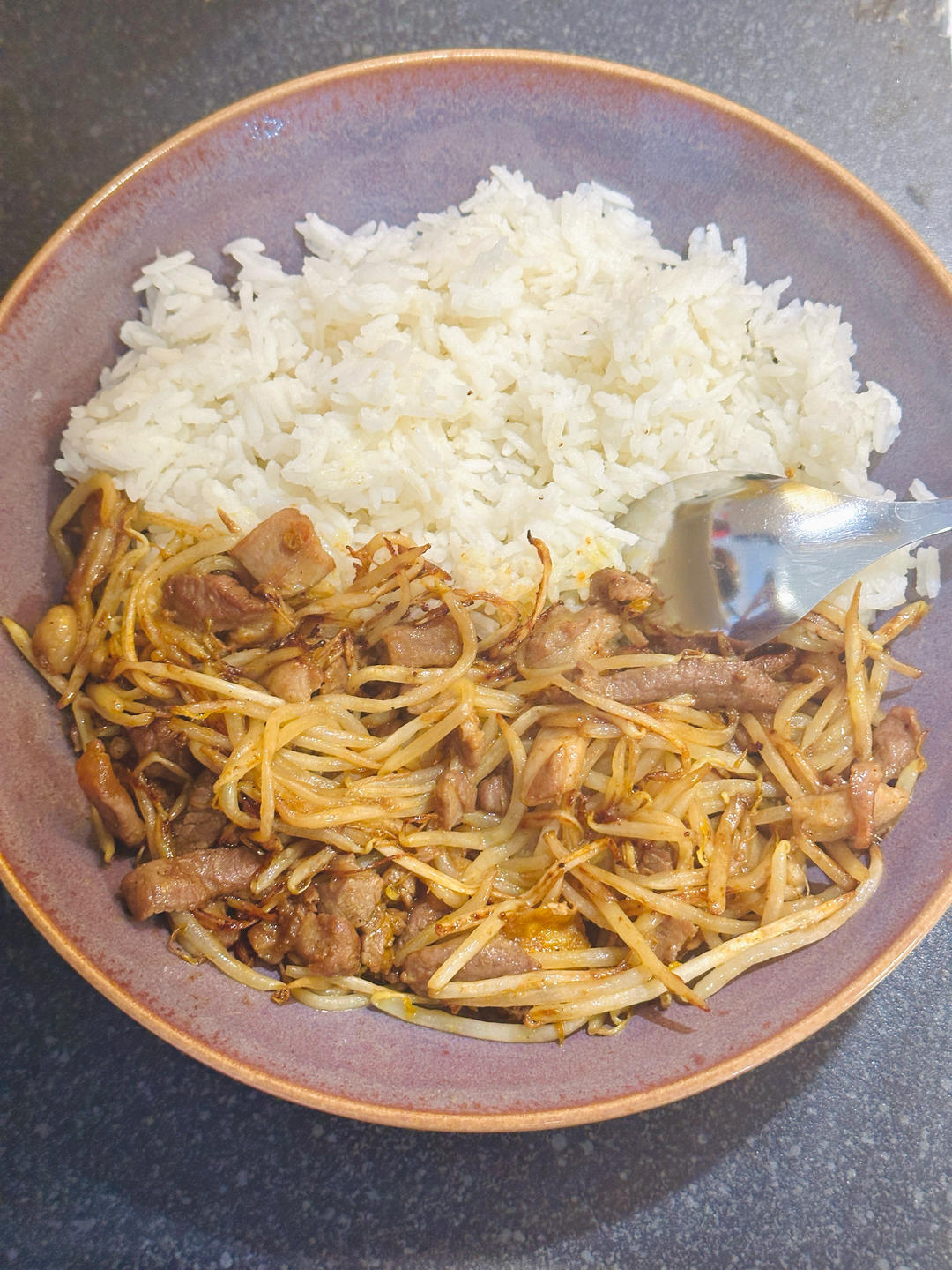 豆芽炒肉-拒绝出水