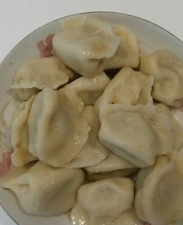 芹菜猪肉大馅饺子