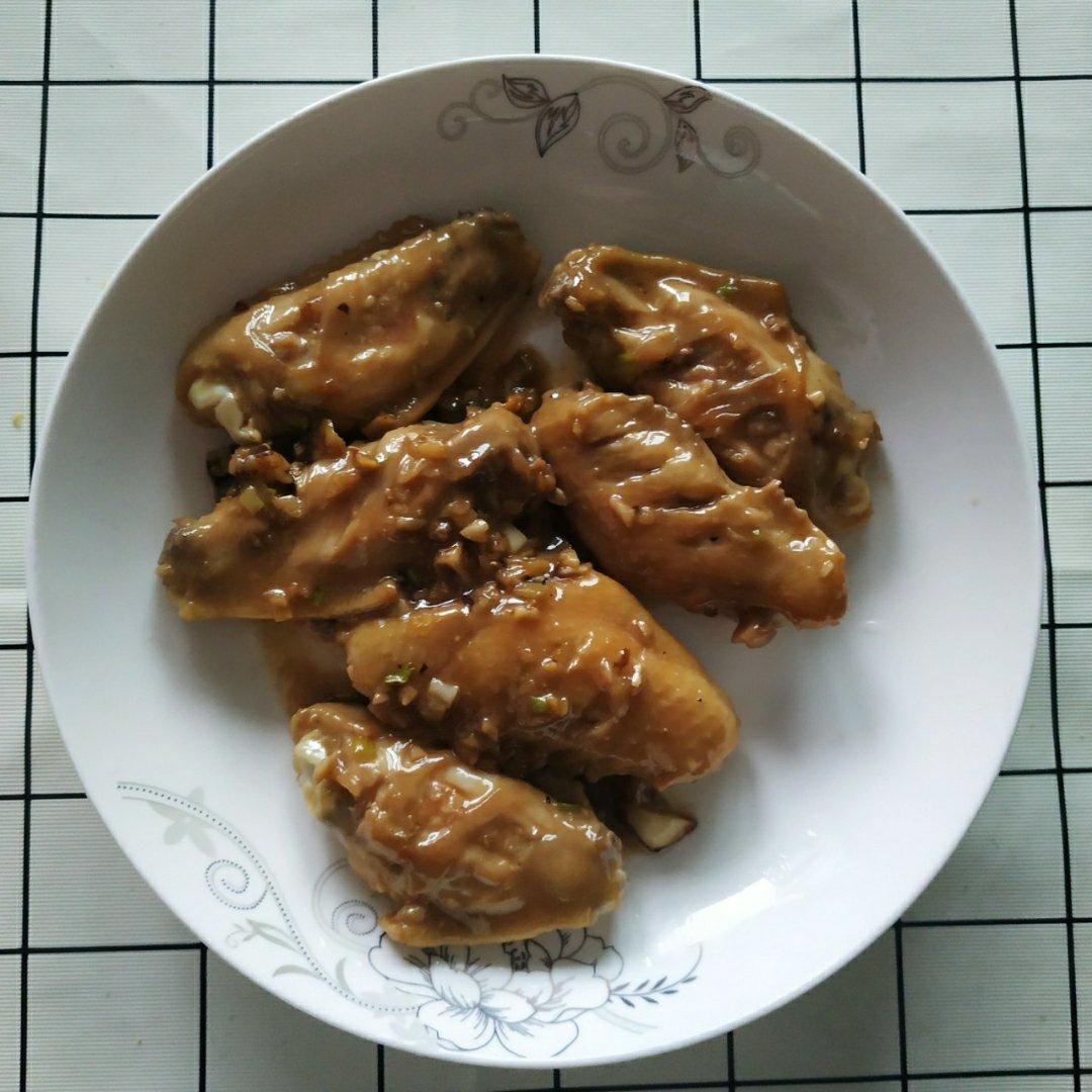 蒜香鸡翅，别再煮可乐鸡翅啦