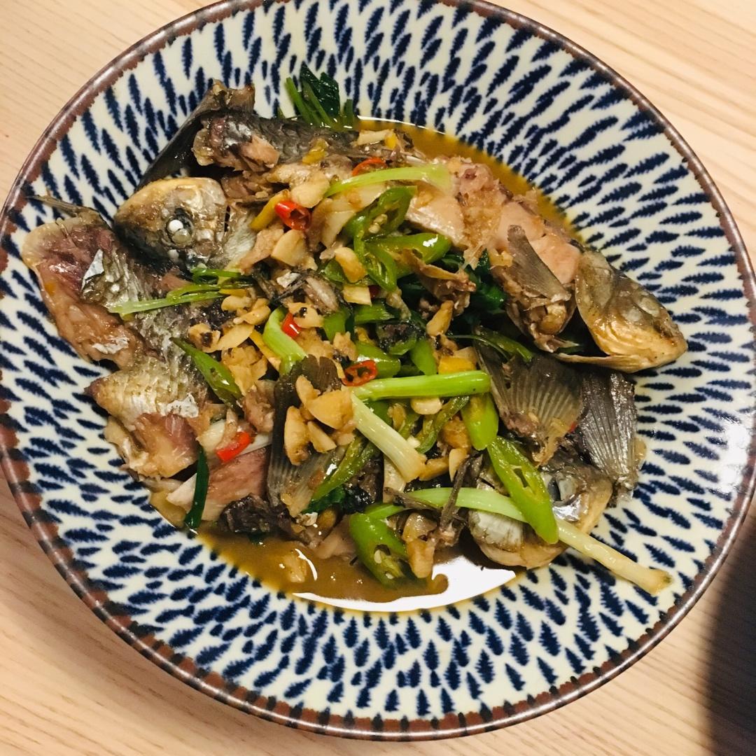 红烧鲫鱼