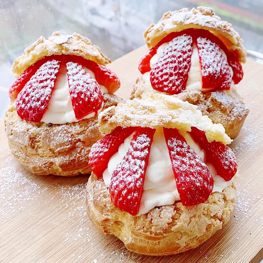 ✨高颜值🍓奶油草莓酥皮大泡芙🍓一次成功❗