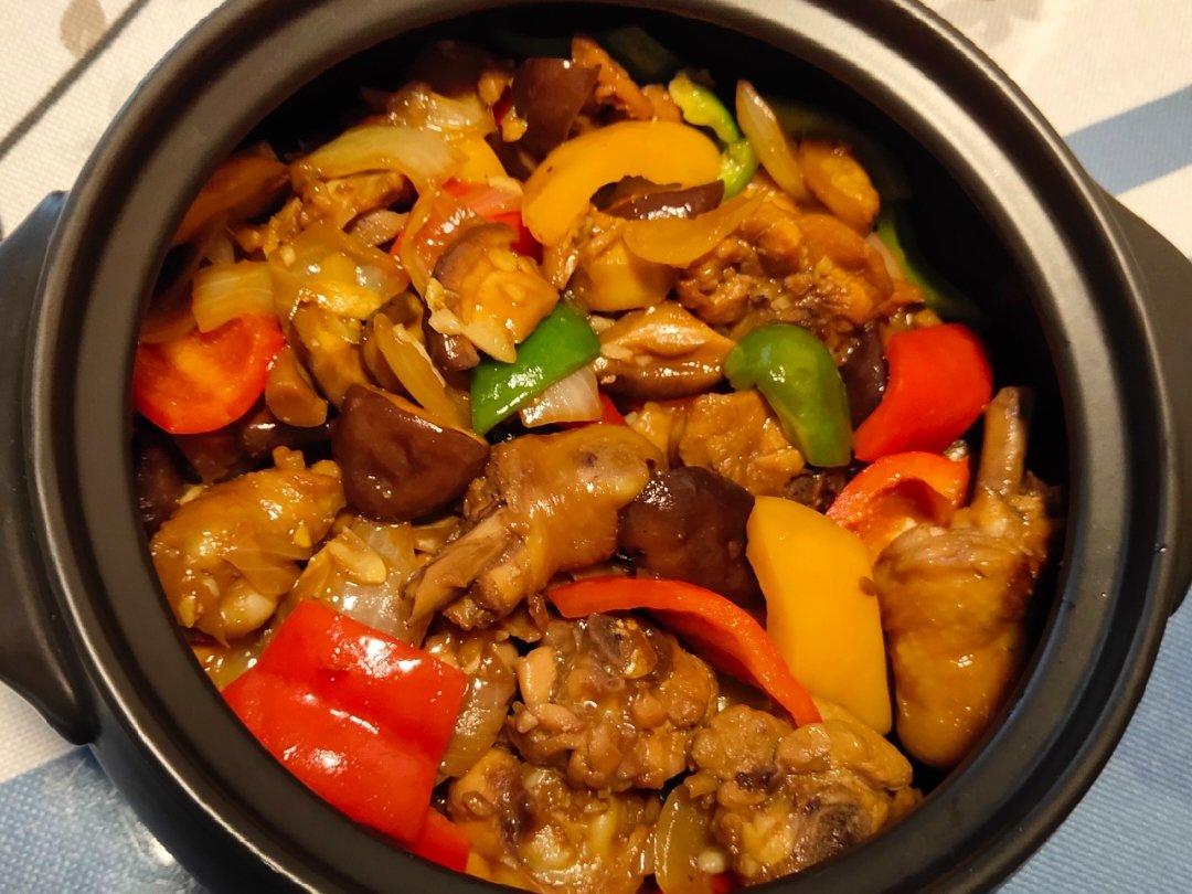叶小糖做的红烧鸡块【香菇彩椒版】