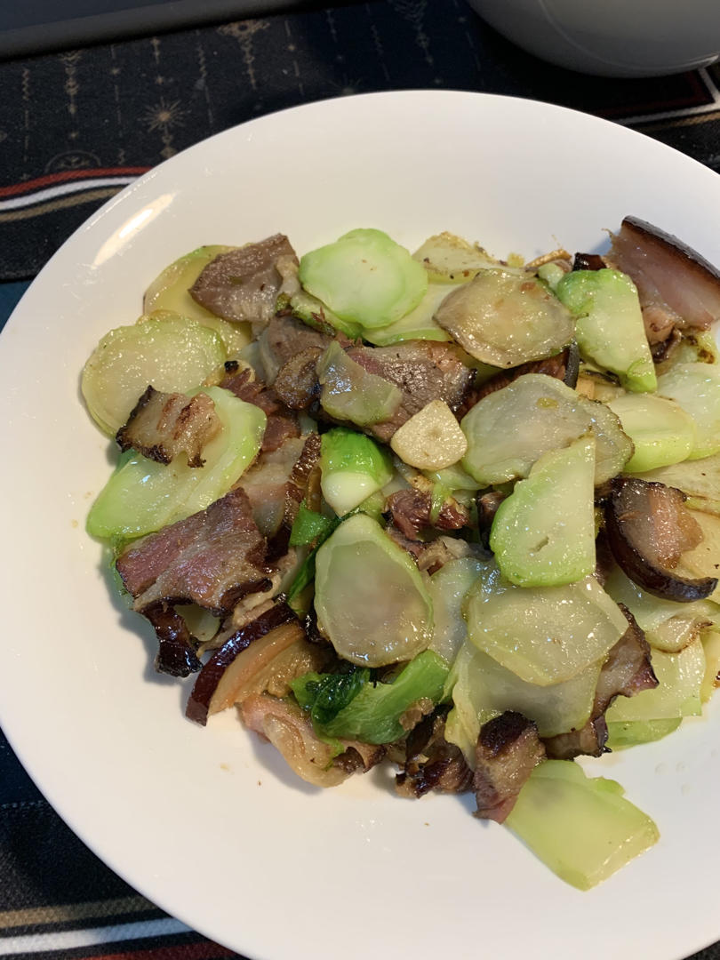 儿菜炒腊肉