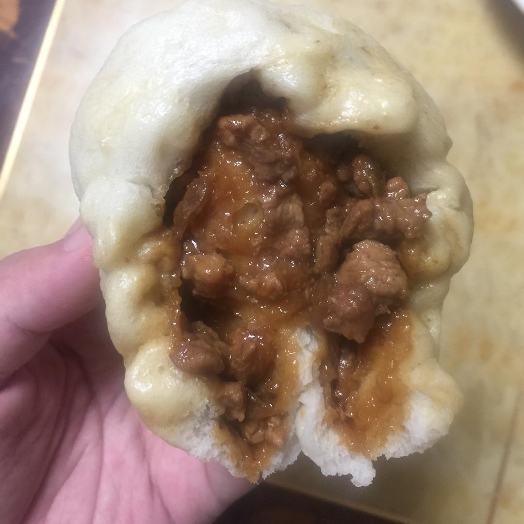 秘制酱肉包