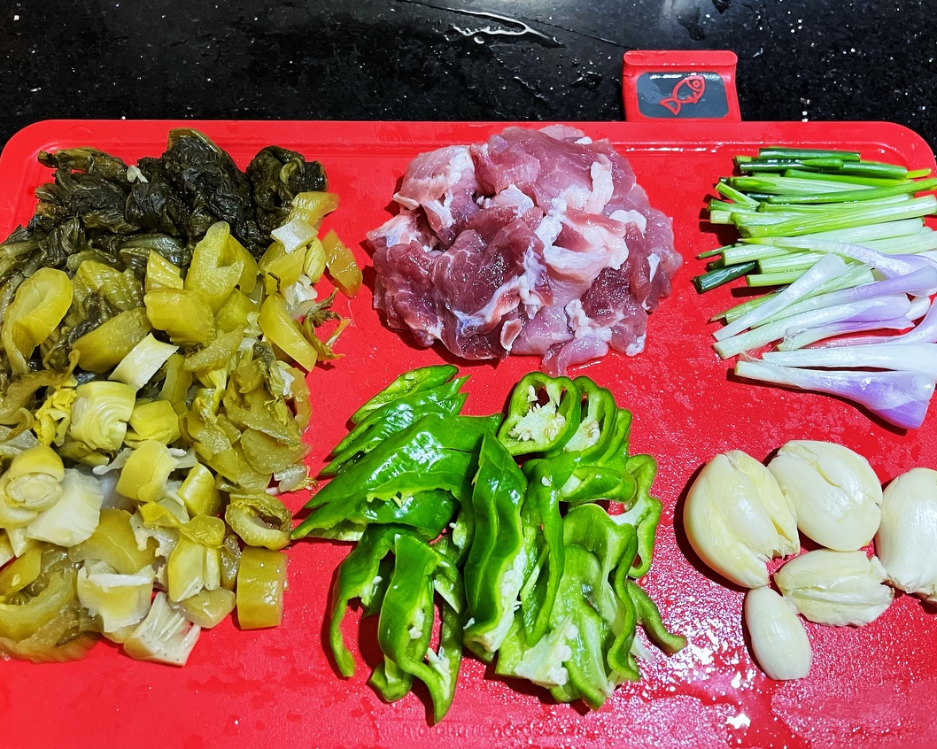 淘米水腌酸菜的做法 步骤9