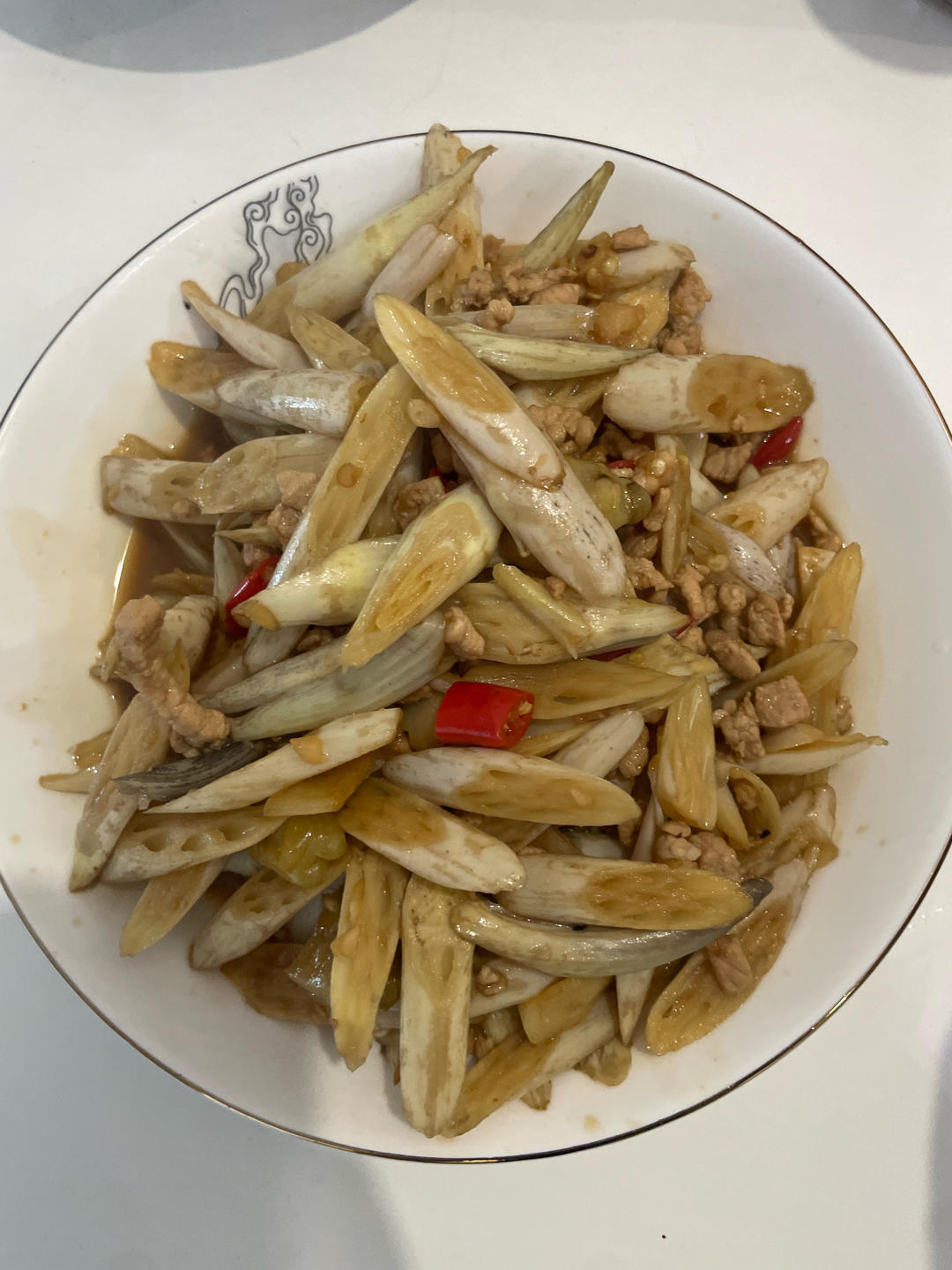 能干掉几碗饭的酸辣藕带炒肉丝