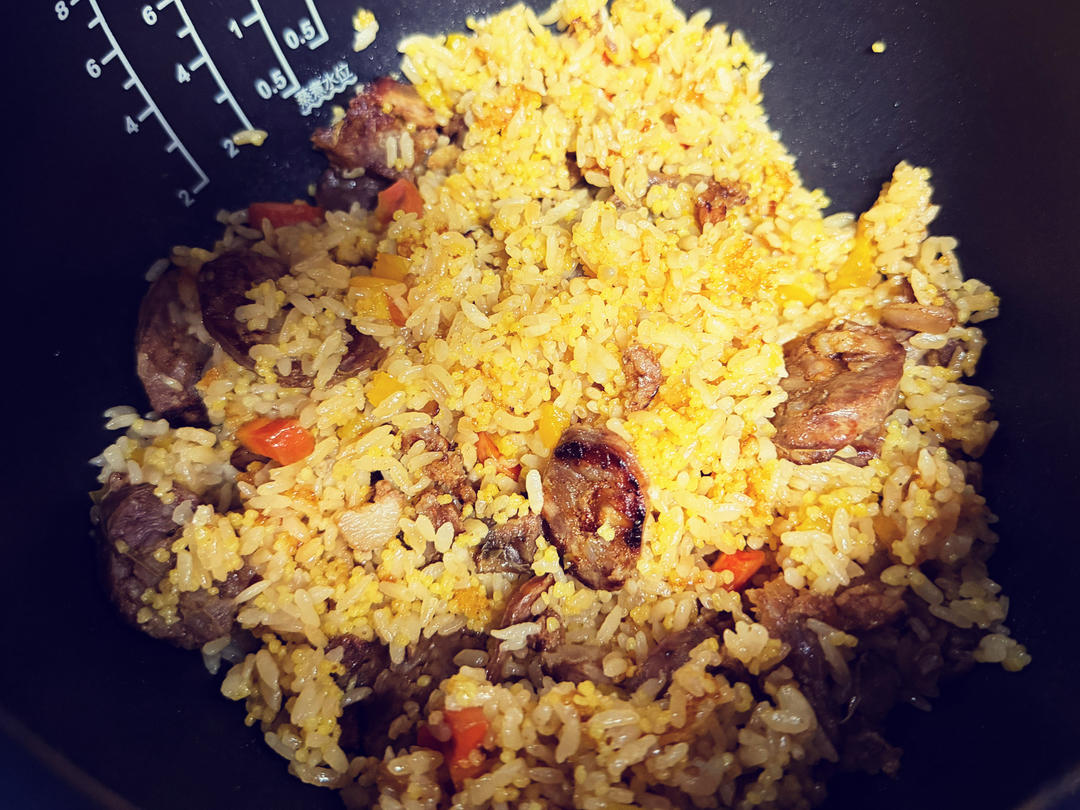 懒人必备～电饭煲腊肠焖饭