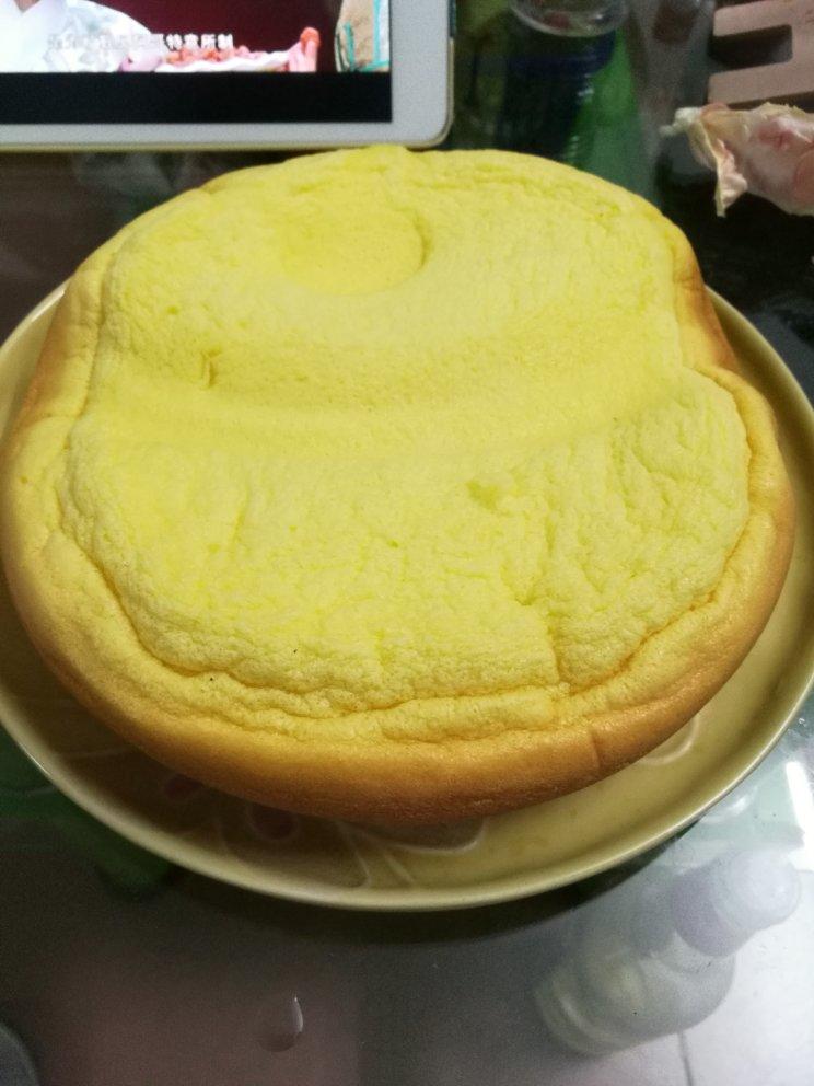 超棒，不用烤箱也能做蛋糕！微博访问量曾突破10W+的热门帖——电饭锅做蛋糕（多动图，孔瑶的食谱）