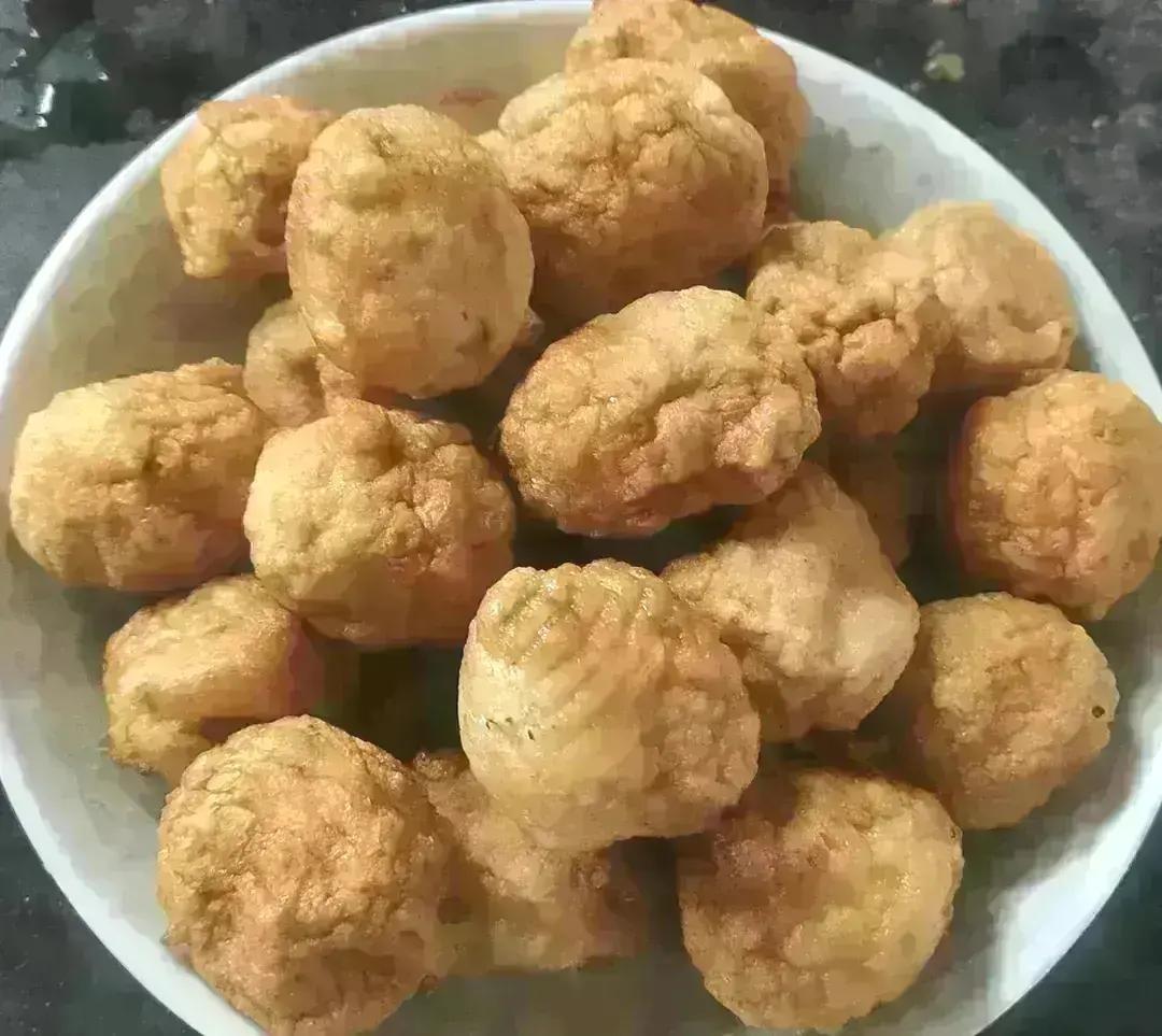 鲜美无比的自制炸鱼丸