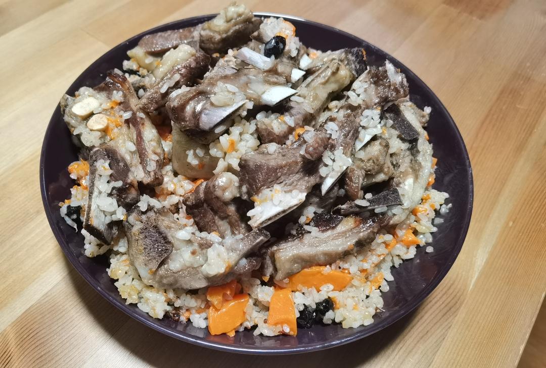 新疆羊排抓饭（出锅后米粒分明的秘密）