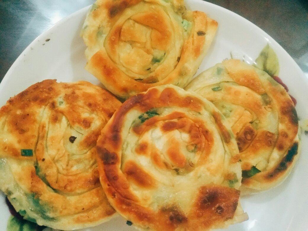 小馄饨皮葱油饼