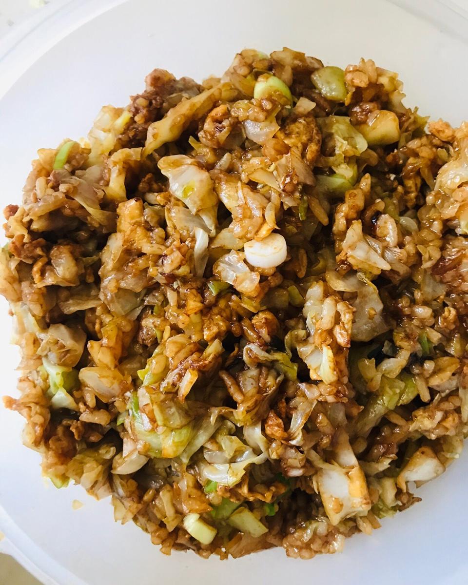 圆白菜酱油炒饭