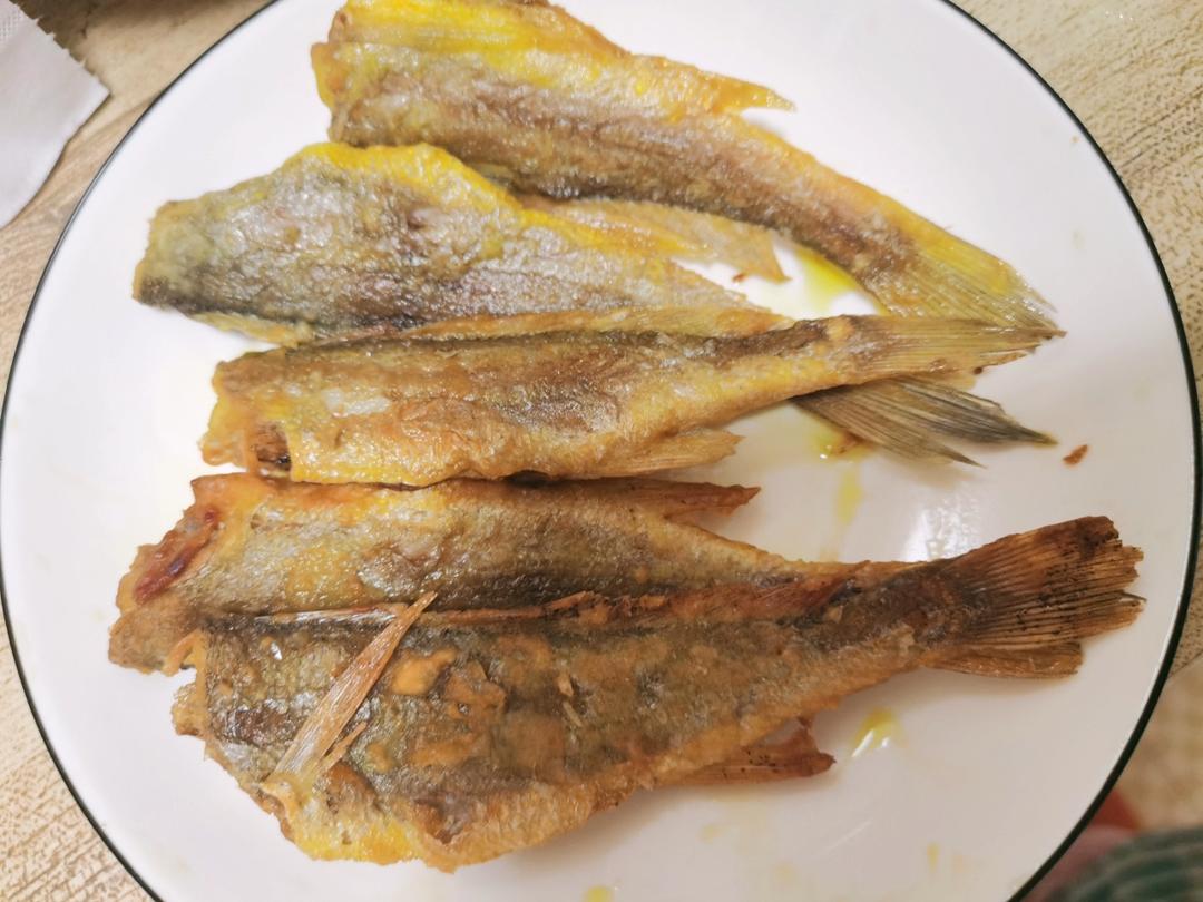 酥炸小黄花鱼