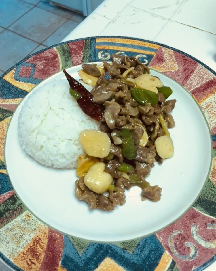 爆炒香辣鸡杂