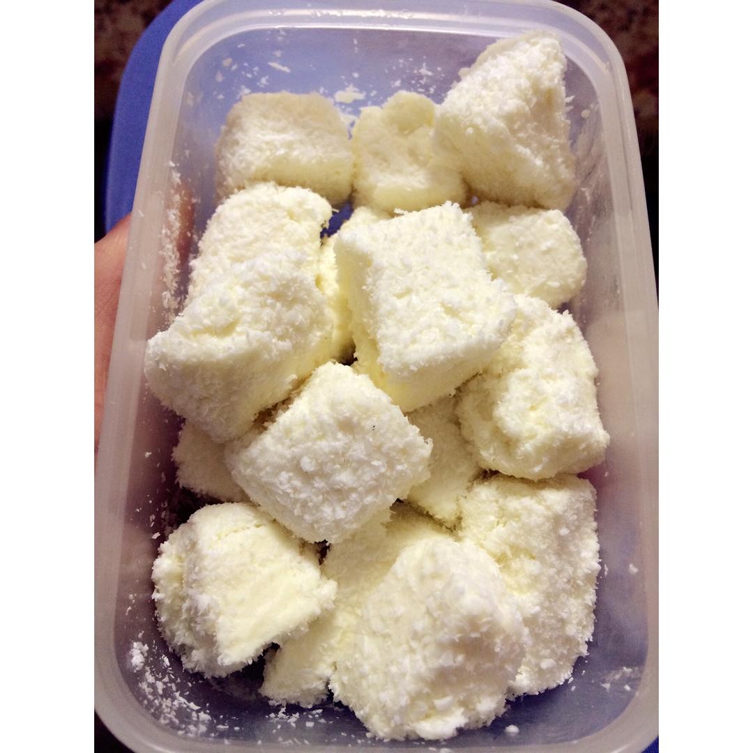 椰丝奶冻～椰丝小方～不用烤箱的小甜品！