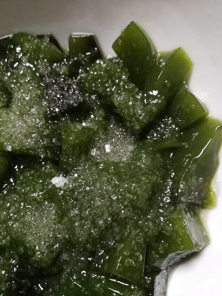 新鲜凉粉草