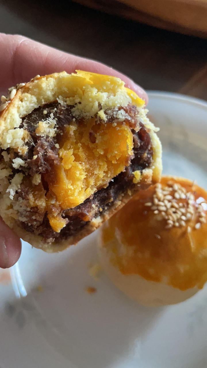 《Tinrry+》菠萝蛋黄酥（超快手、免揉、不用开酥）