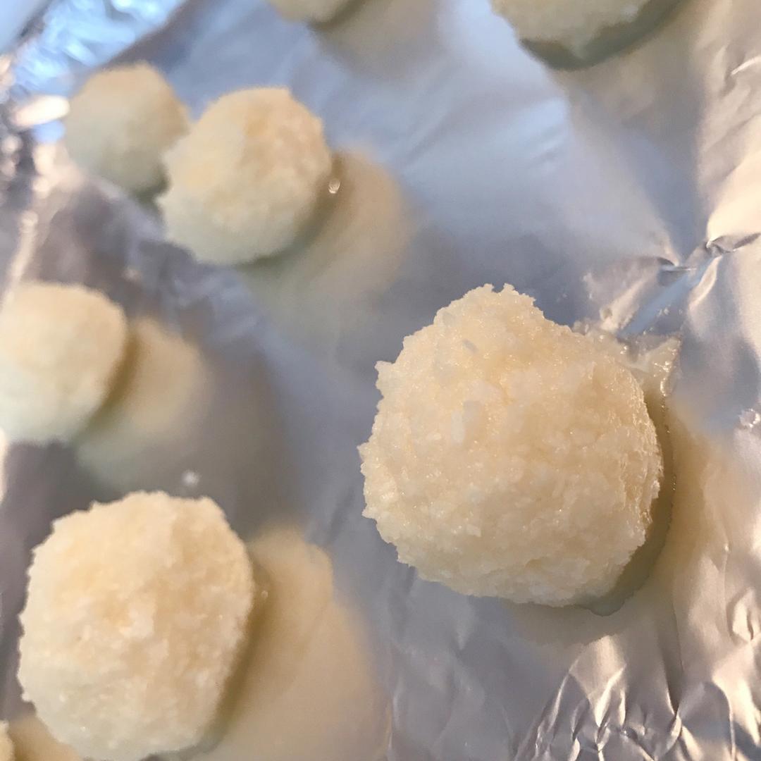 蛋白椰蓉球