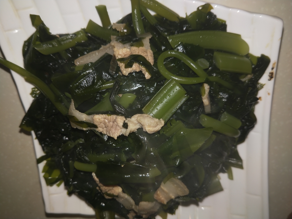 海芥菜炒五花肉的做法