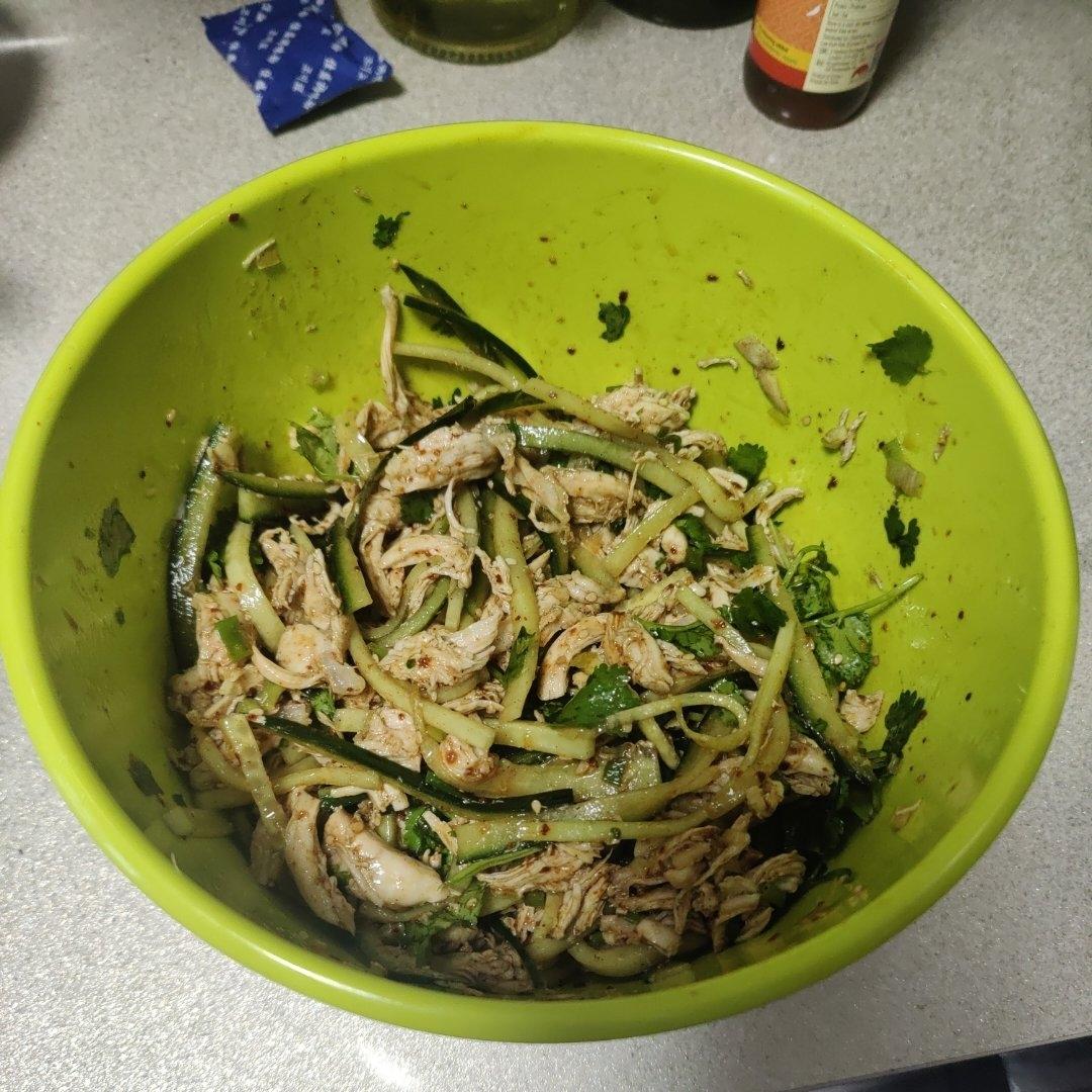 凉拌麻辣鸡丝