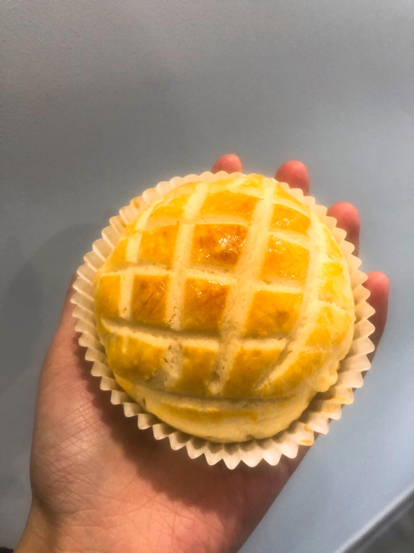 好吃到炸裂的港式菠萝包（附带制作酥皮的小视频）