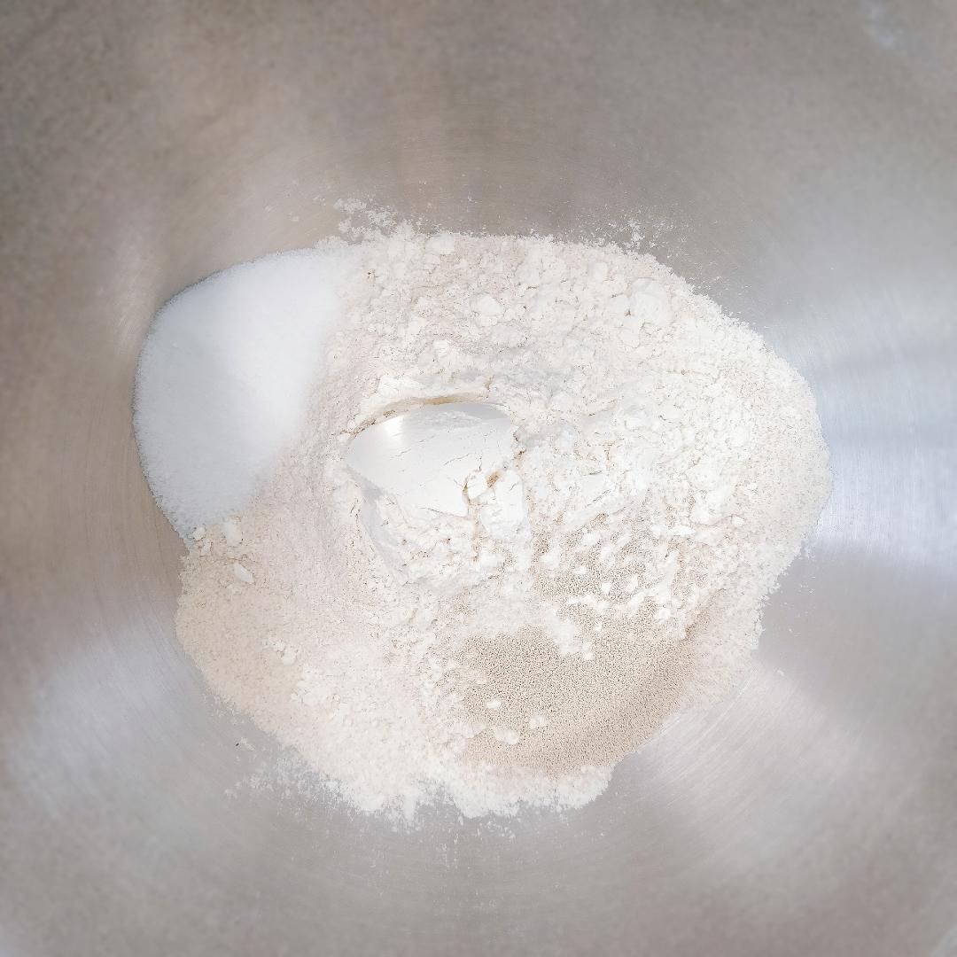 纯奶手撕吐司的做法 步骤1