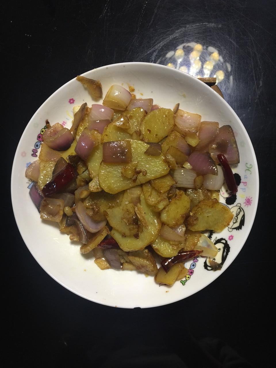 边吃边流泪的「孜然土豆片」