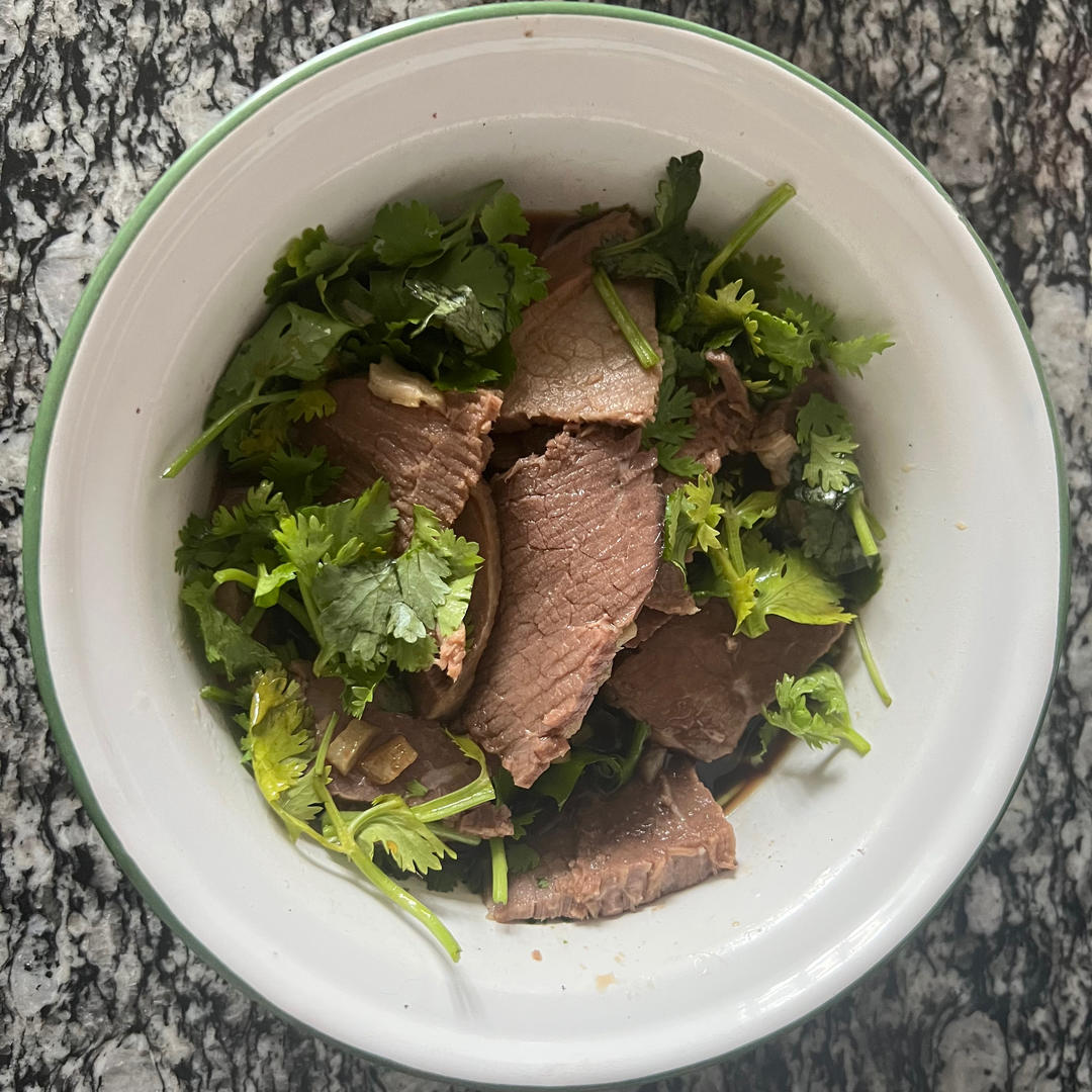 凉拌牛肉