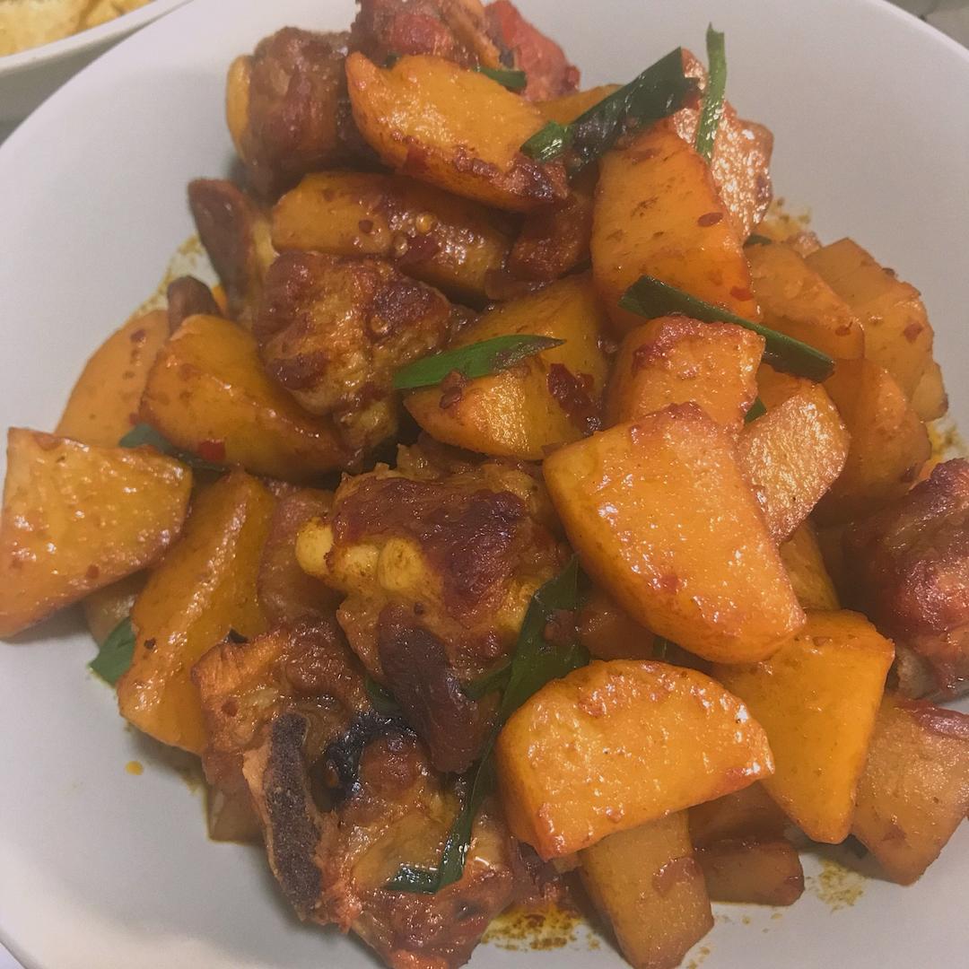 土豆烧排骨