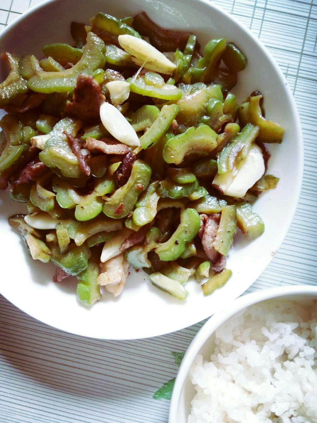 苦瓜炒瘦肉