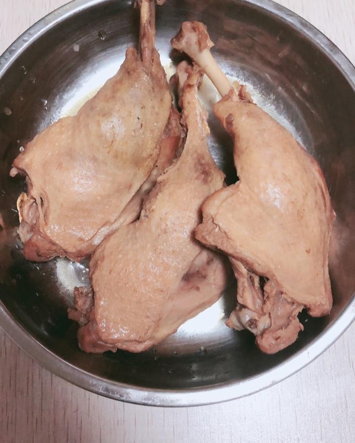 卤鸭腿