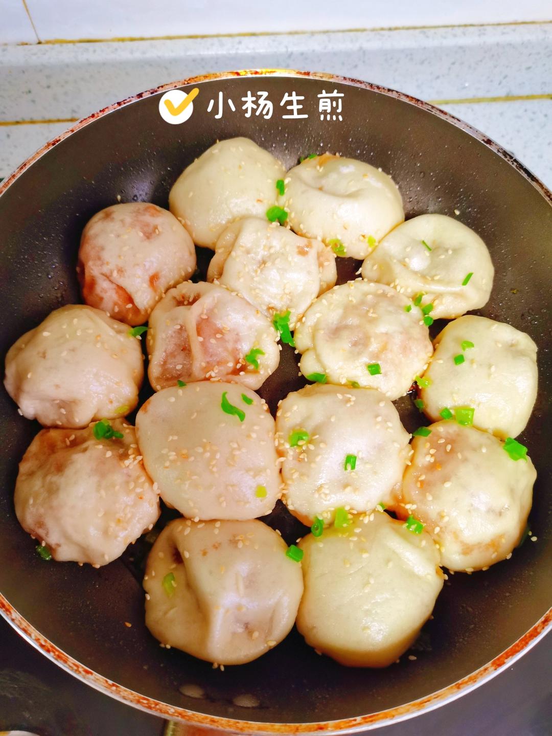 不需皮冻也汁多味鲜的生煎馒头/生煎包（包子）（小贴士附：万能肉馅）——中式一日三餐（二十）