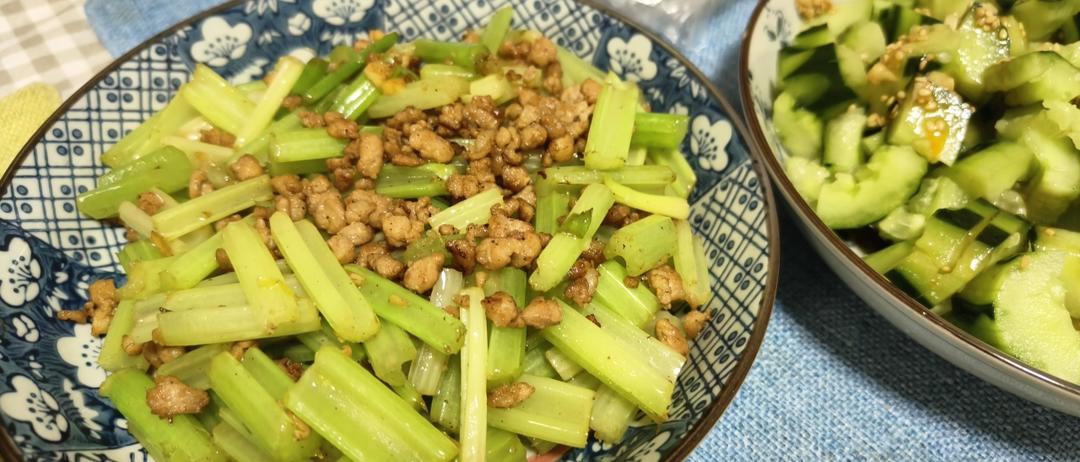下饭菜：肉末芹菜