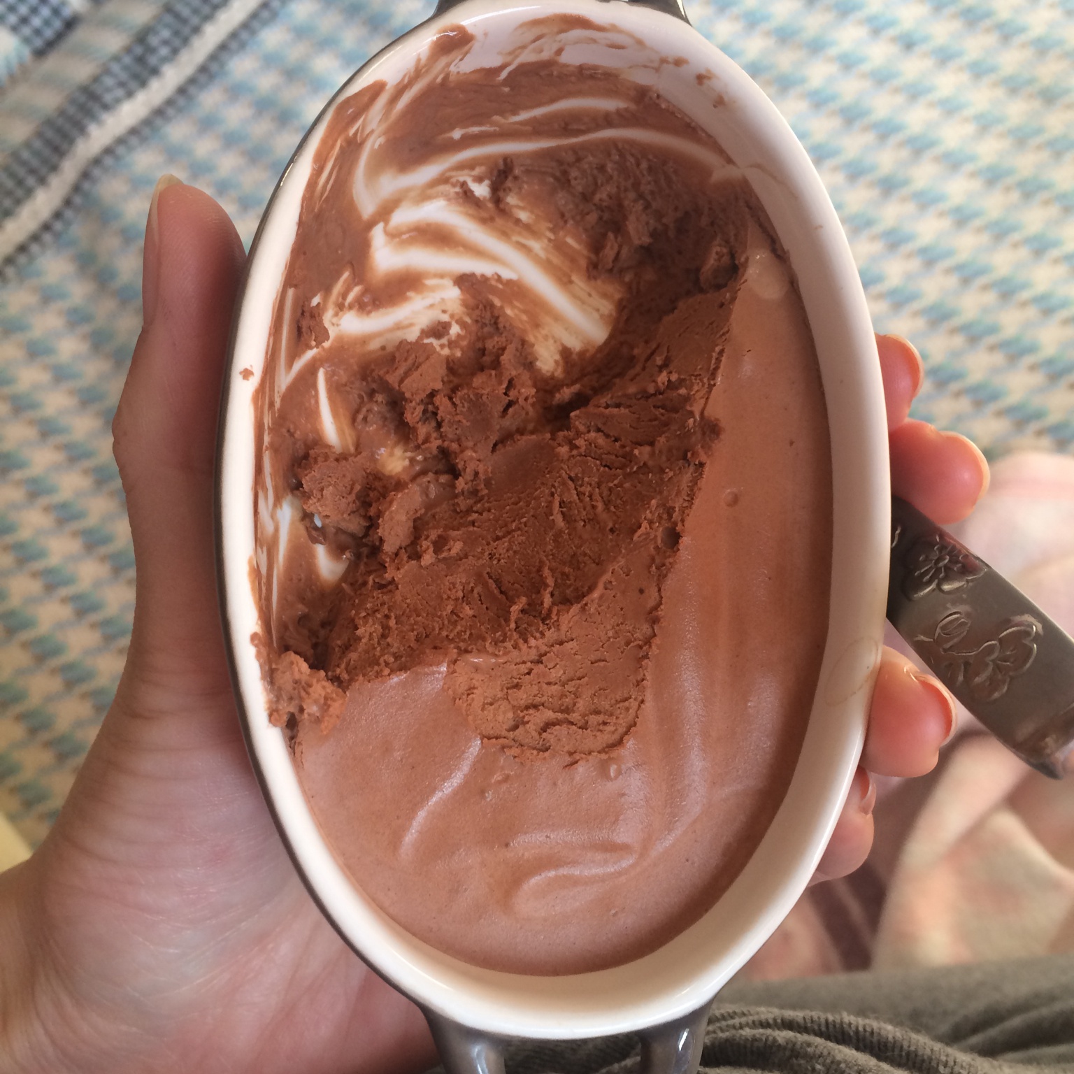 浓醇黑巧克力冰淇淋（免搅打）