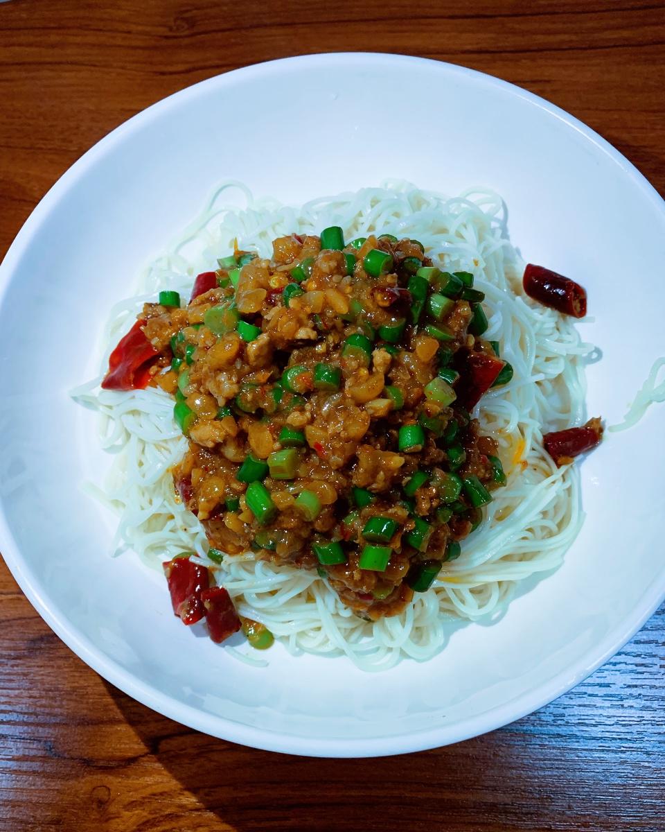 蒜苔肉酱拌面(打卤面)