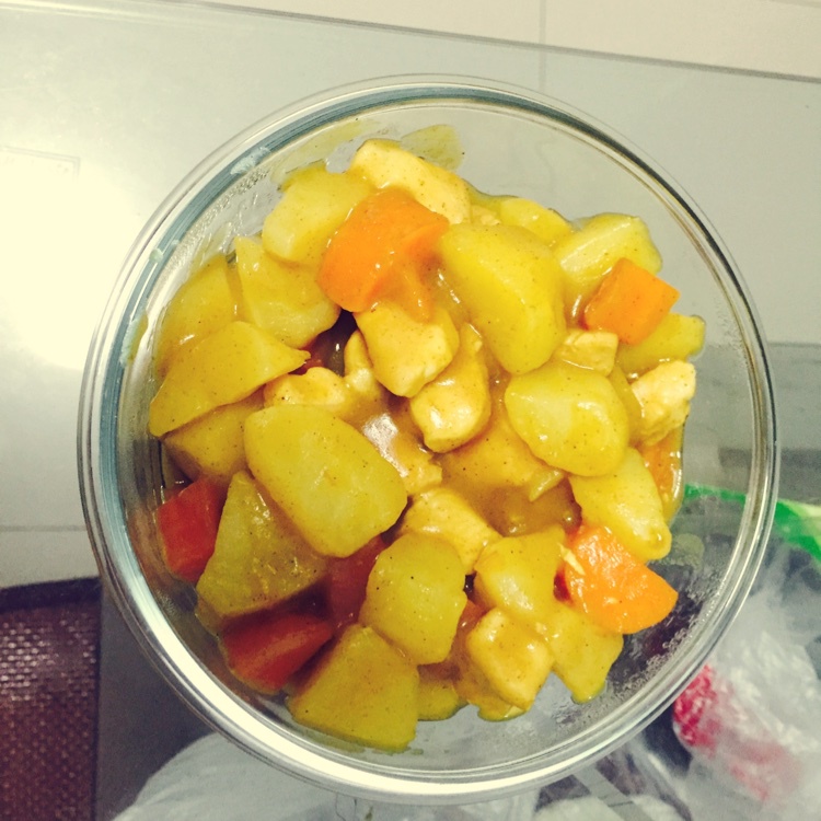 咖喱鸡块饭