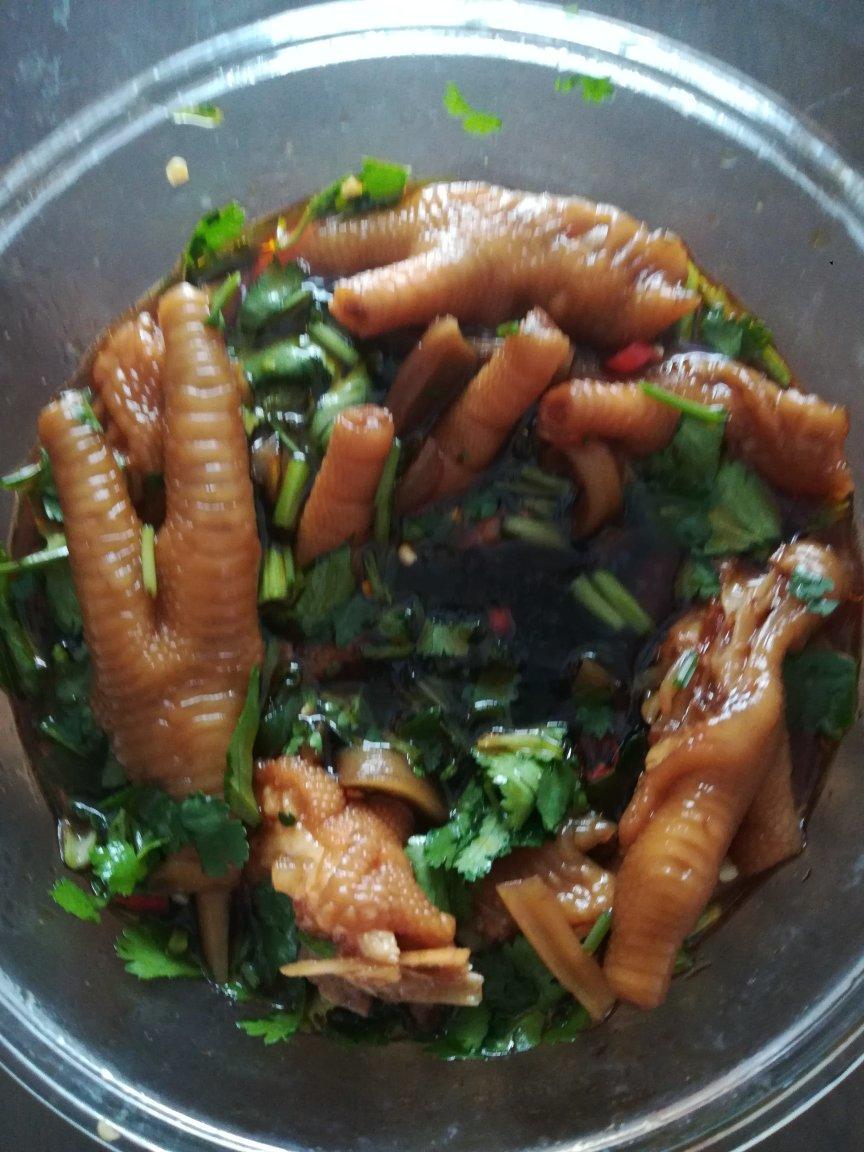 凉拌香辣鸡爪