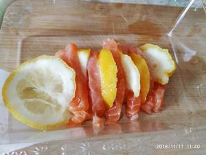 柠檬三文鱼—宝宝辅食一锅出的做法 步骤2
