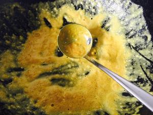 蛋黄玉米粒的做法 步骤7