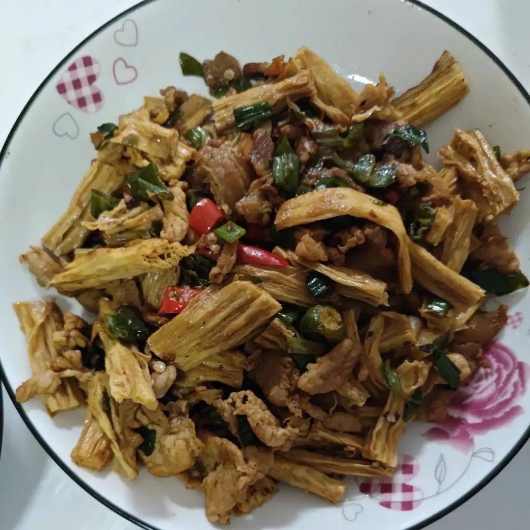 腐竹炒肉